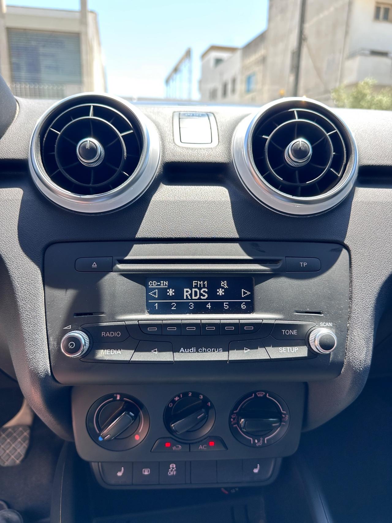 Audi A1 SPB 1.6 TDI S-LINE-2014 XENO/18”