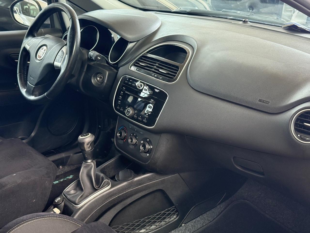 Fiat Punto 1.3 MJT II 75 CV 5 porte Lounge ok neopatentati