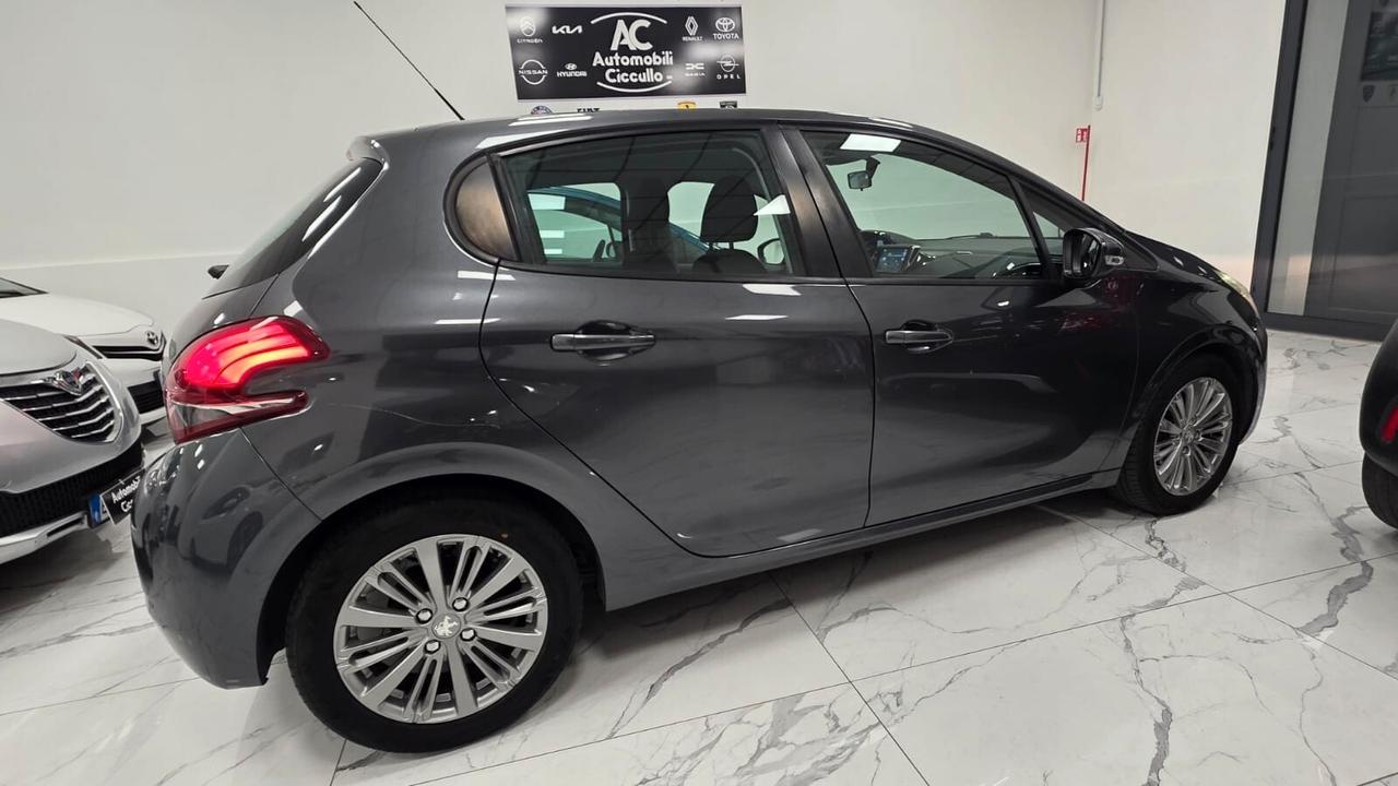 Peugeot 208 BlueHDi 75 5 porte Allure