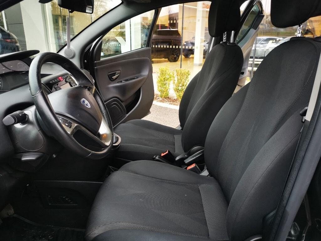 LANCIA Ypsilon 3ª serie Ypsilon 1.2 69 CV 5 po...