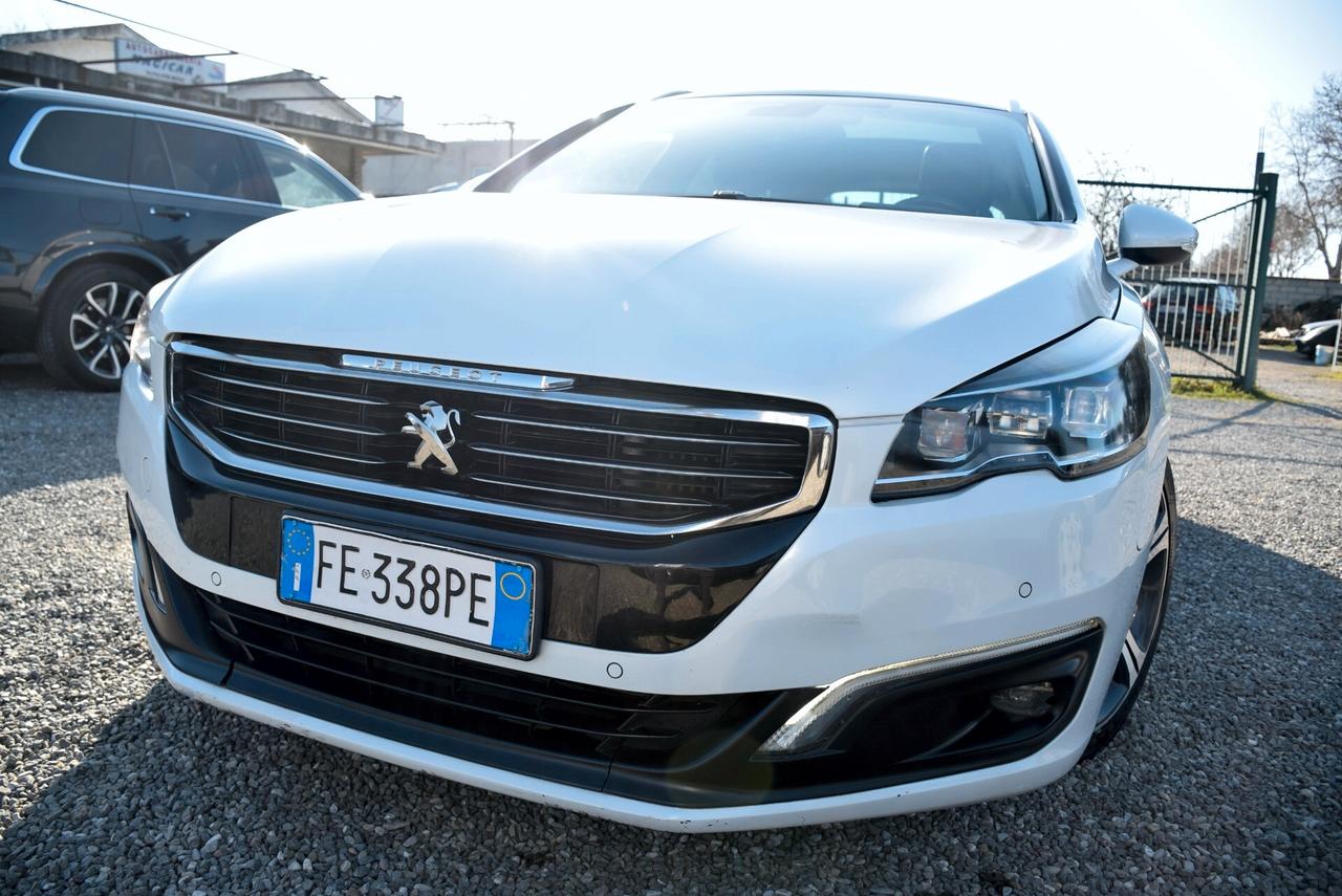 Peugeot 508 SW 2.0BlueHDi 180CV AUTOM. EAT6 Allure-TETTO-NAVI-FULL LED-CRUISE-SENSORI-CAM
