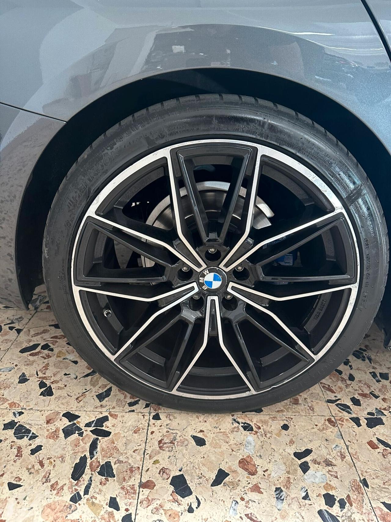 Bmw 320 320d xDrive Msport
