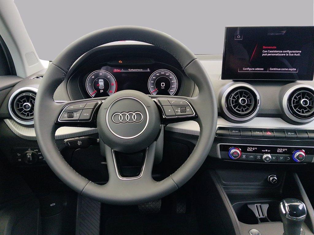 AUDI Q2 35 2.0 tdi identity black s-tronic del 2026