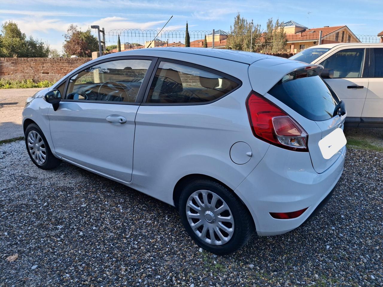 Ford Fiesta 1.5 TDCi 75CV 3 porte Black & White Edition