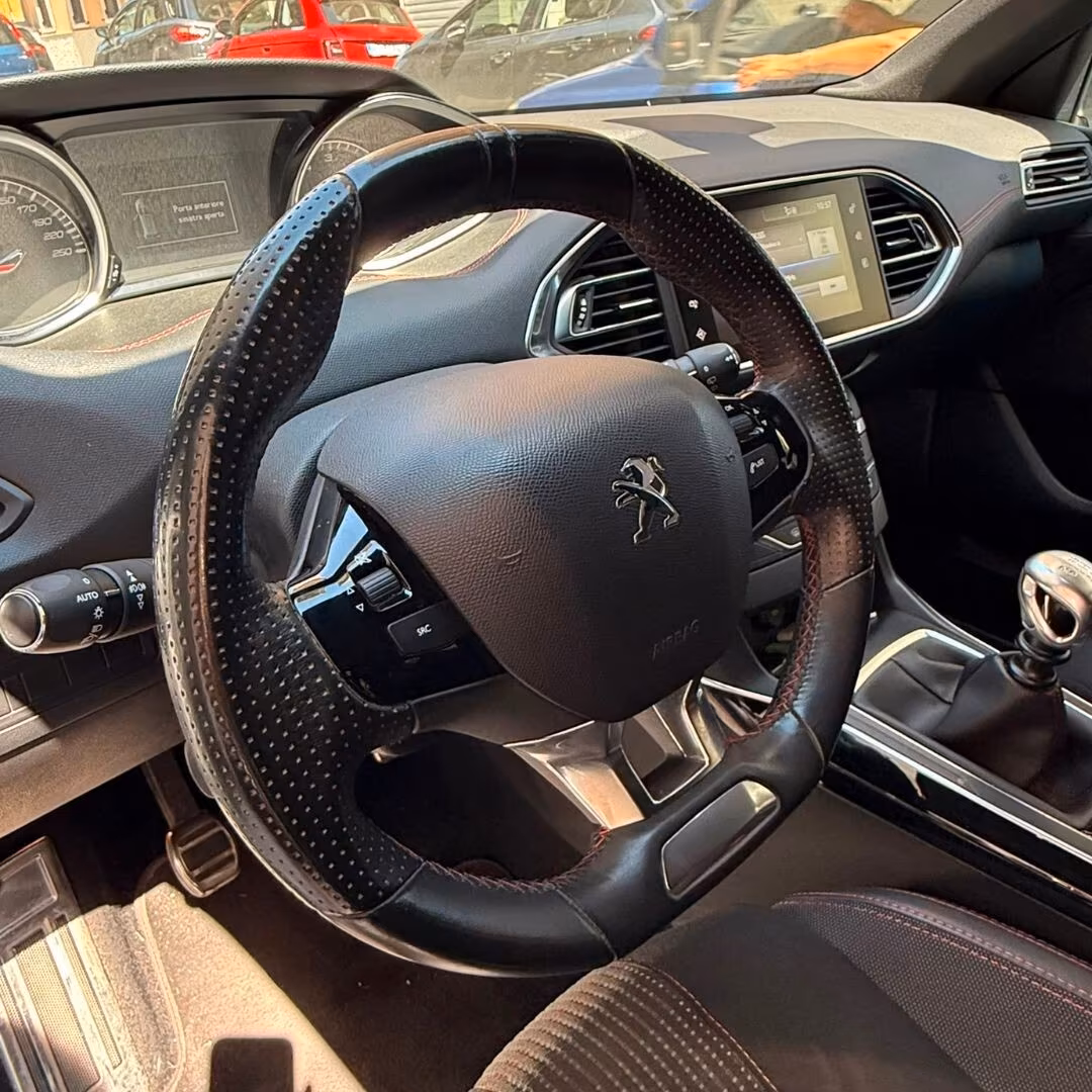 Peugeot 308 BlueHDi - 120CV