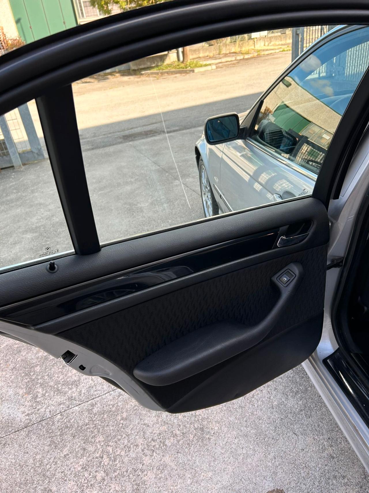 Bmw 323 323i cat 4 porte