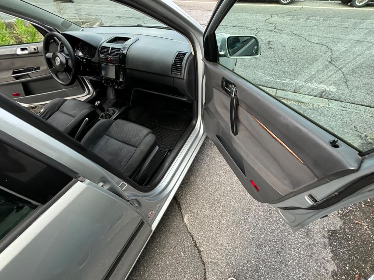 Volkswagen Polo 1.4 16V 5p. Trendline