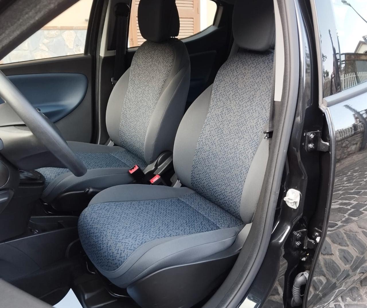 Lancia Ypsilon 1.0 FireFly 5 porte S&S Hybrid !!!