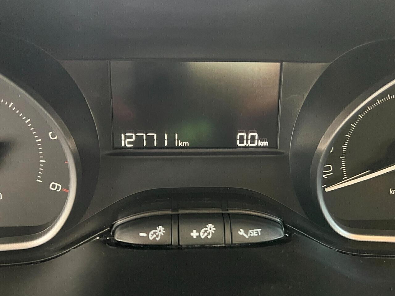 Peugeot 208 BlueHDi 75 5 porte VAN Active 2017