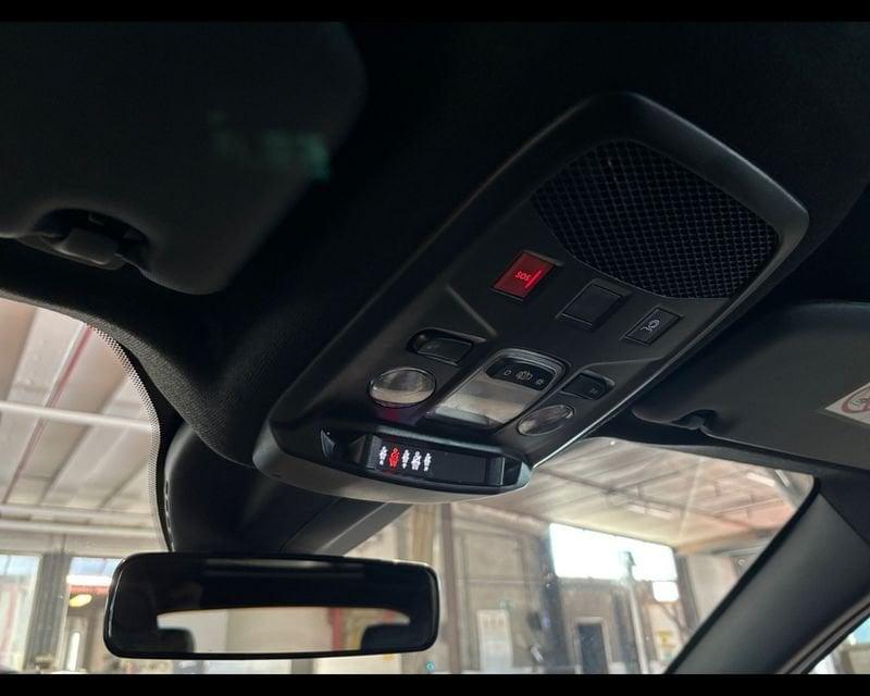 Alfa Romeo Junior 1.2 136 CV Hybrid eDCT6