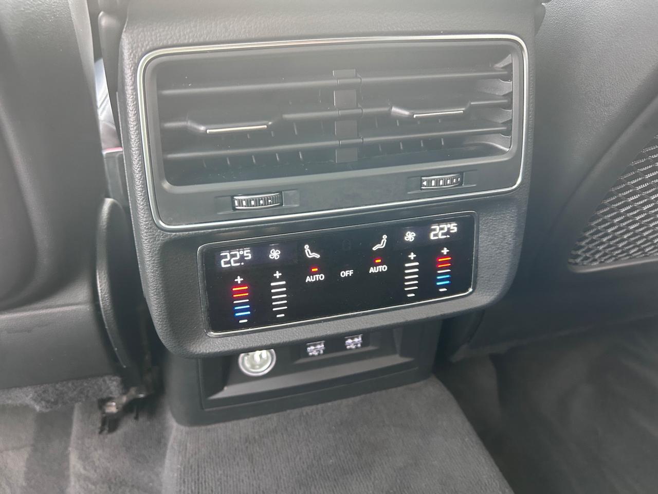 Audi Q8 50 TDI 286 CV quattro S-Line allestimento RS