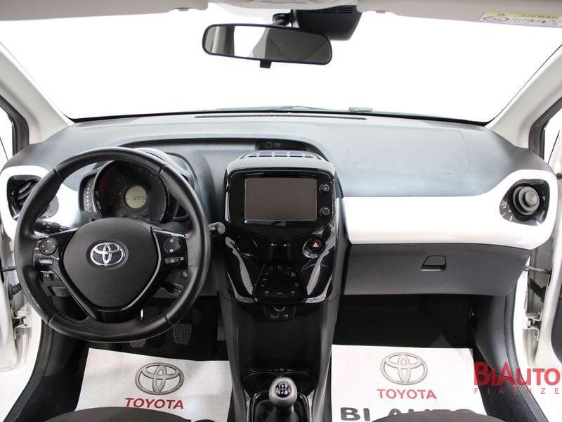 Toyota Aygo Aygo 5p 1.0 x-play my15