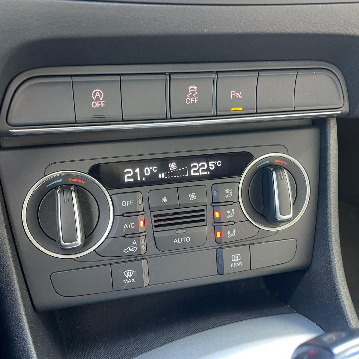 AUDI - Q3 - 2.0 TDI 150CV S tronic Business