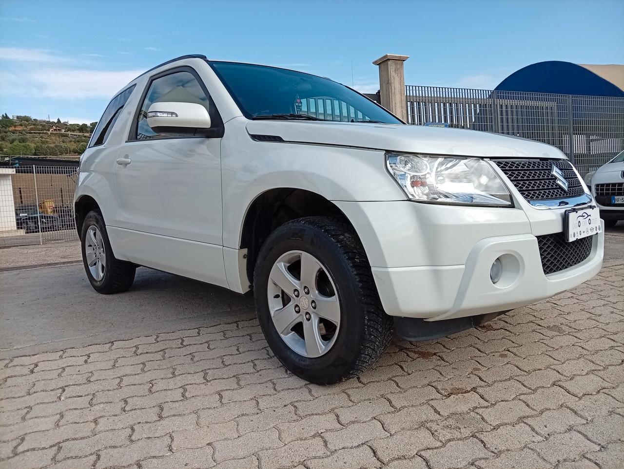 Suzuki Grand Vitara 1.6 16V 3 porte Offroad