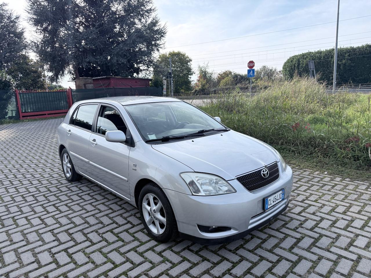 Toyota Corolla 1.6 16V 5 porte