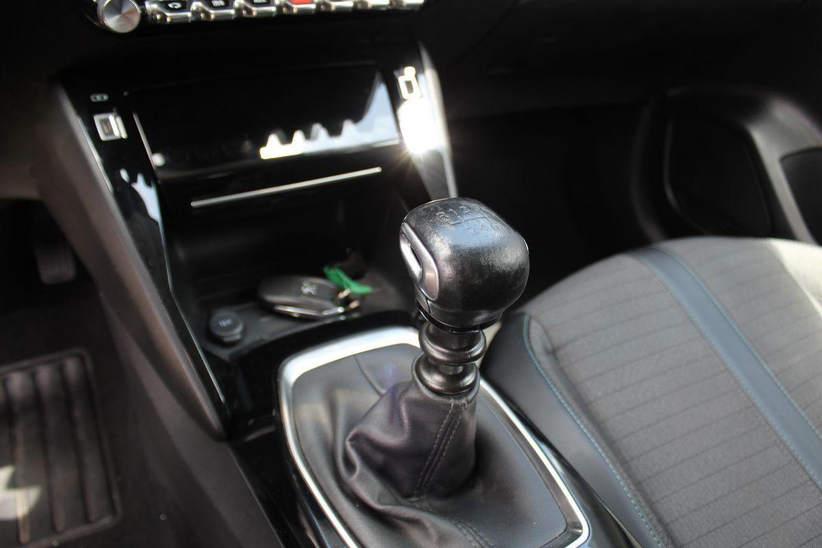 PEUGEOT - 208 - PureTech 100 S&S 5p. Allure