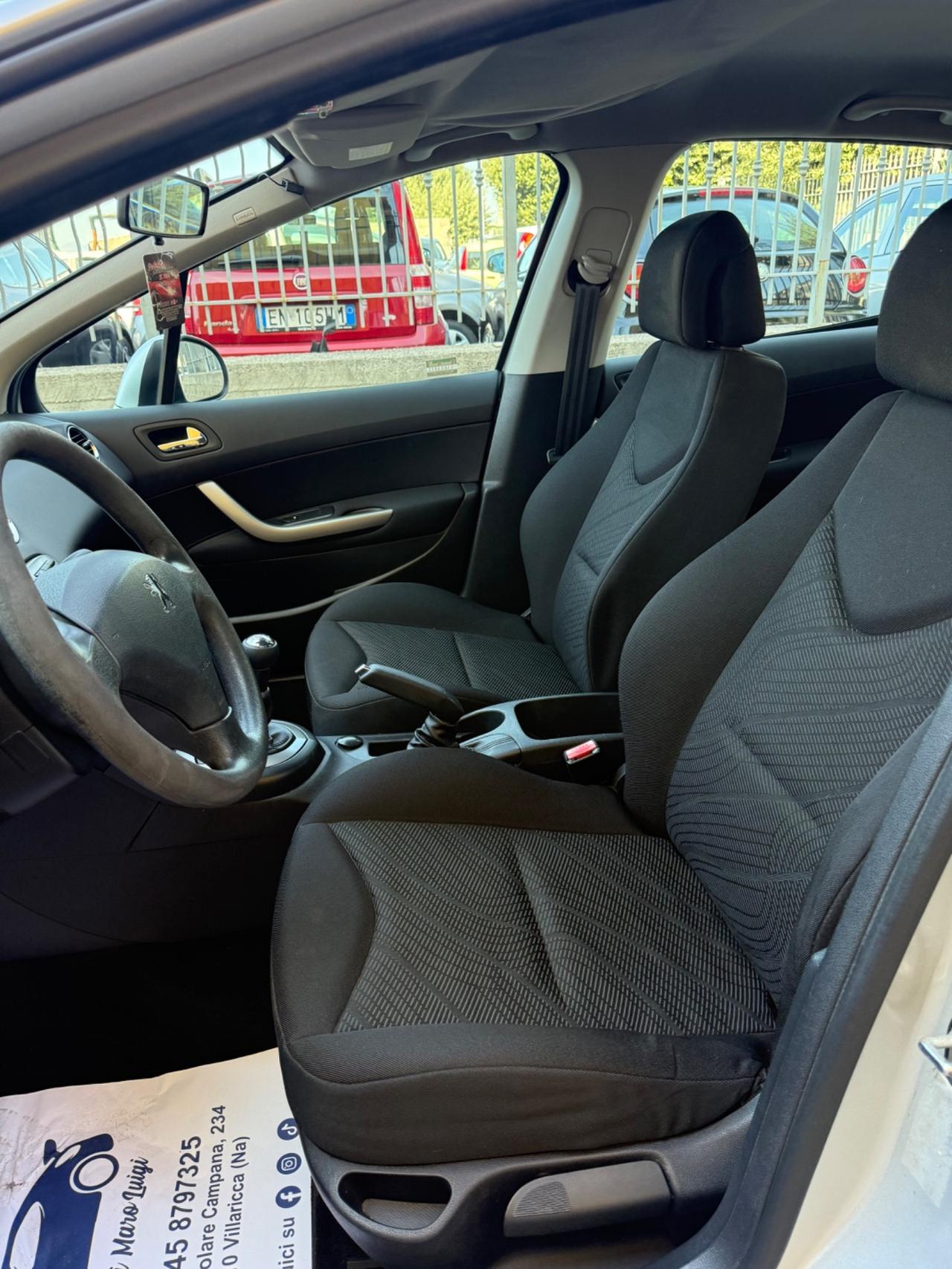 Peugeot 308 1.6 HDi 90CV 5p. Tecno
