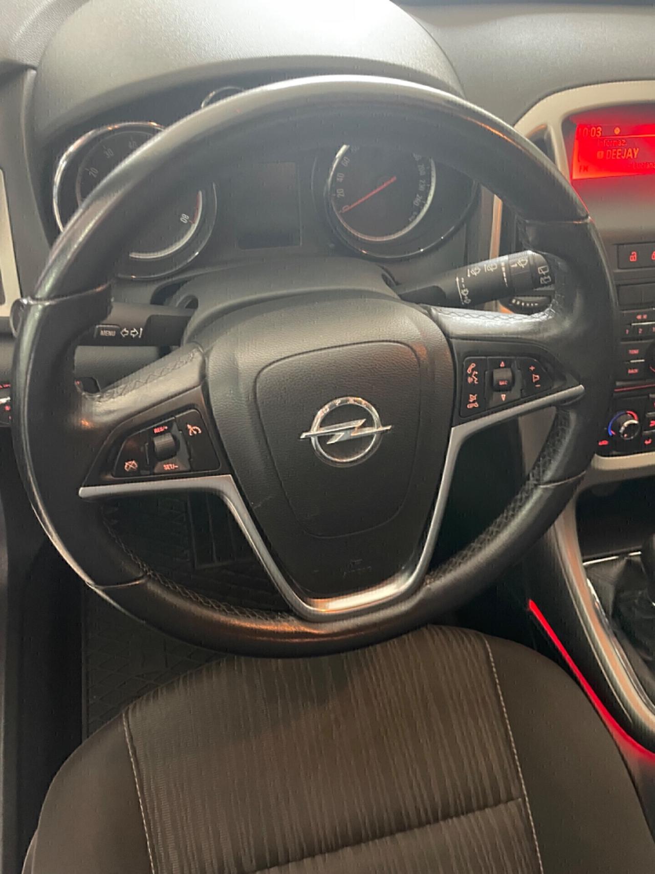 OPEL ASTRA 1.4 100 CV 5 PORTE COSMO