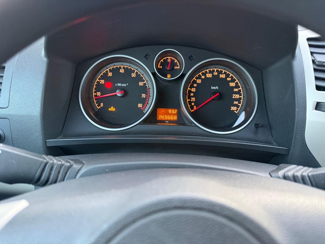 Opel Zafira 1.6 16V VVT Club