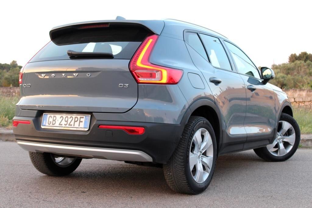 VOLVO XC40 D3 Momentum *FULL LED *Carplay
