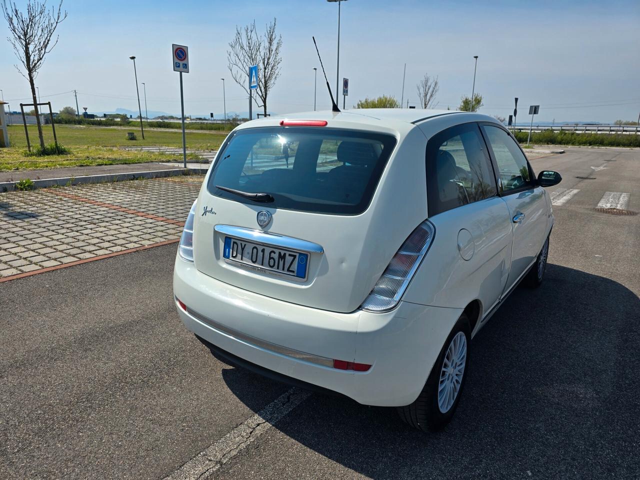 Lancia Ypsilon 1.4 GPL NEOPATENTATI