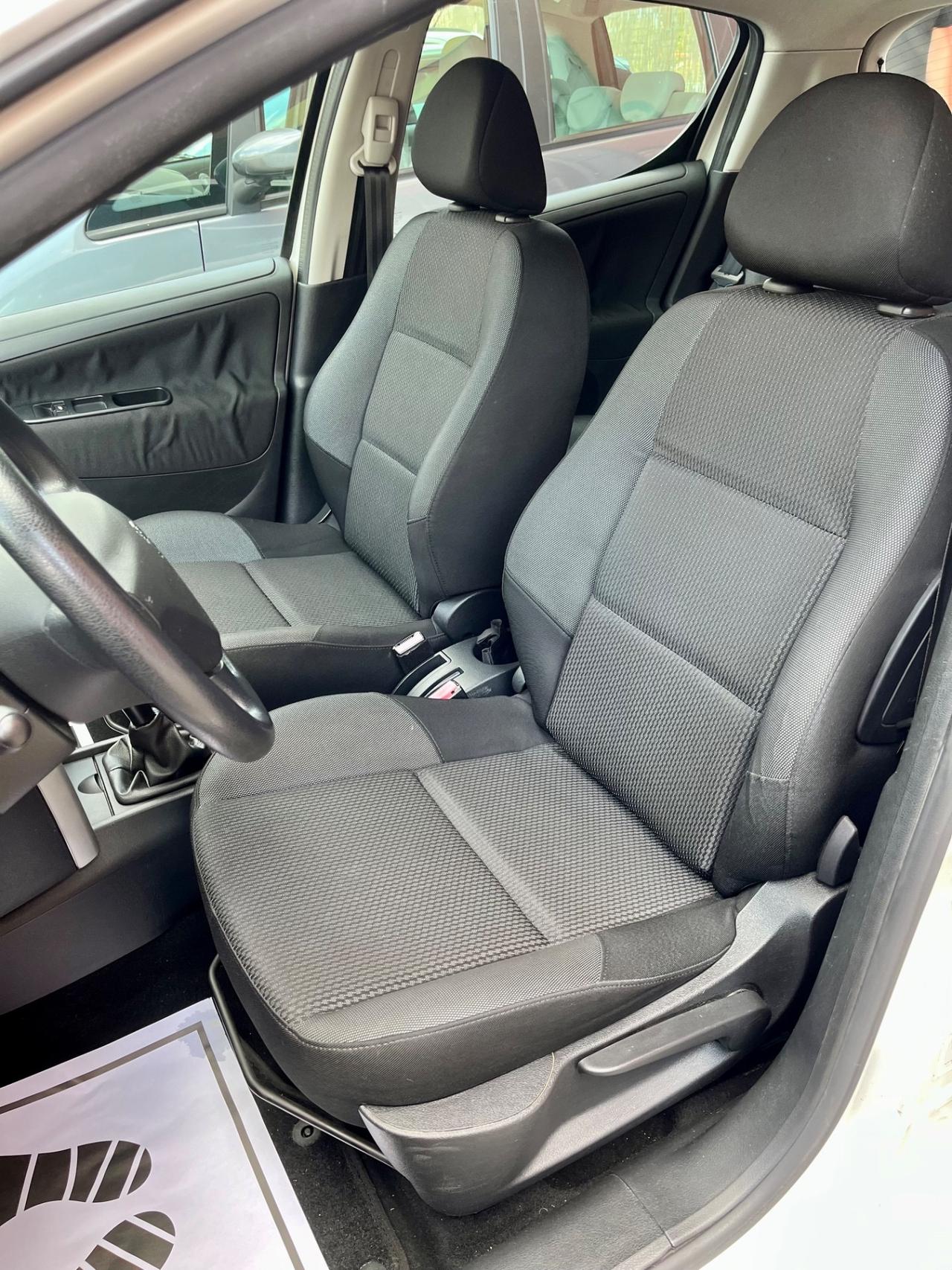 Peugeot 207 Plus 1.4 gpl con 65.000km!