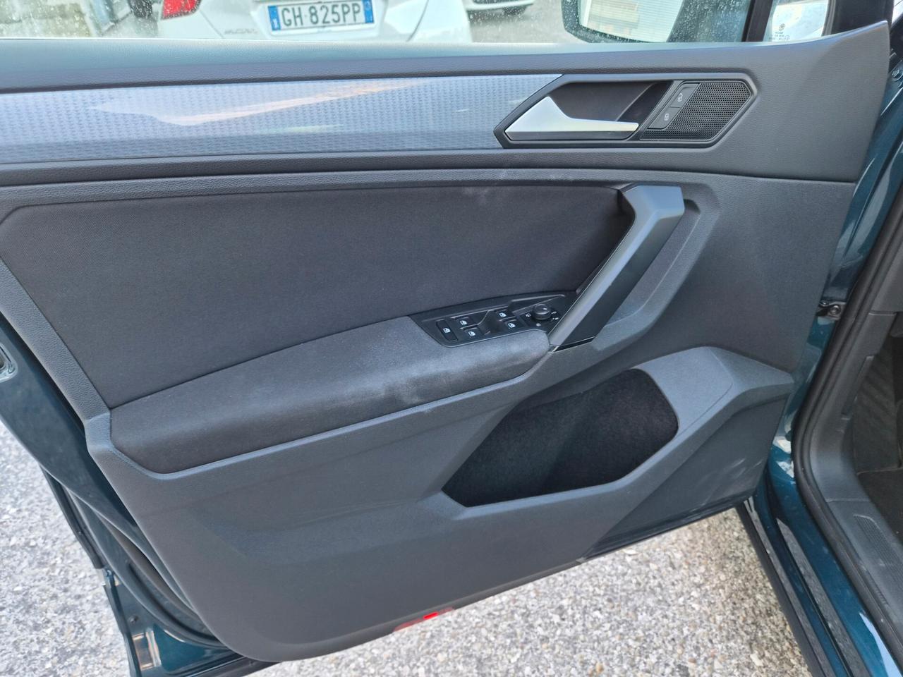 Volkswagen Tiguan 2.0 TDI 122 CV * LIFE
