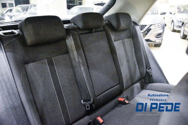 VOLKSWAGEN T-Roc 1.5 TSI ACT DSG R-Line