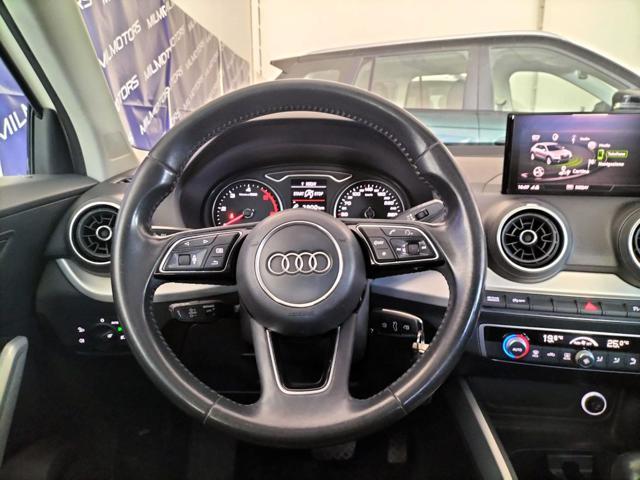 AUDI Q2 30 TDI S tronic Identity Black