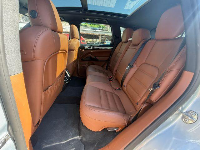 PORSCHE Cayenne PLATINUM EDITION