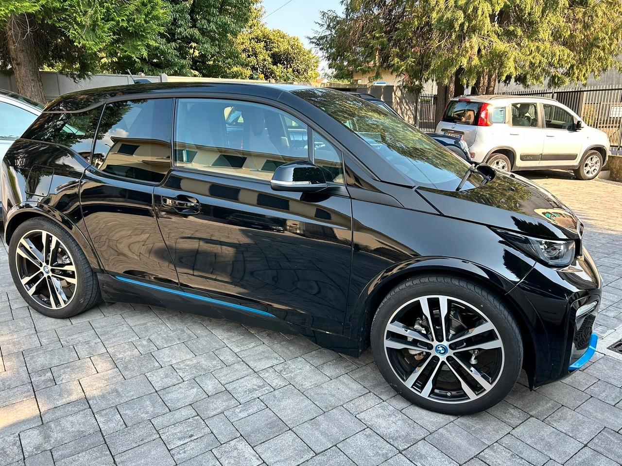 Bmw i3s 120Ah Advantage LED PDC ACC CERCHI 20"