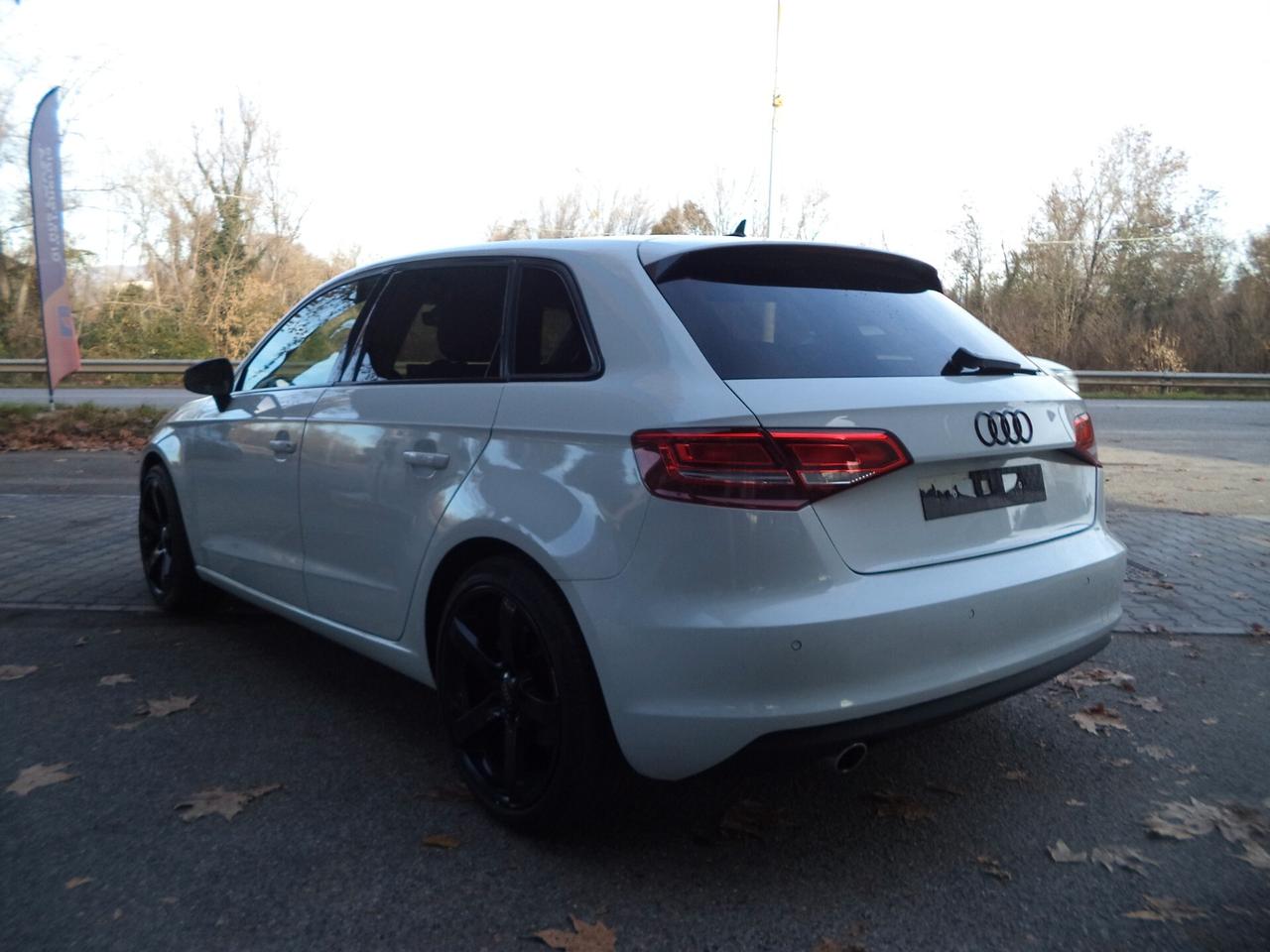 Audi A3 SPB 30 TDI S line edition CERCHI DA 18 OK NEOPATENTATI