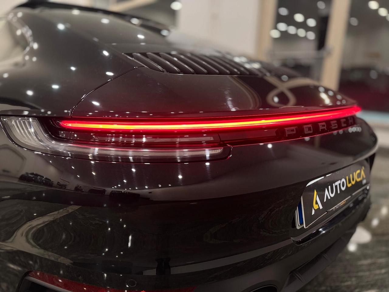 Porsche 911 Carrera 4 GTS