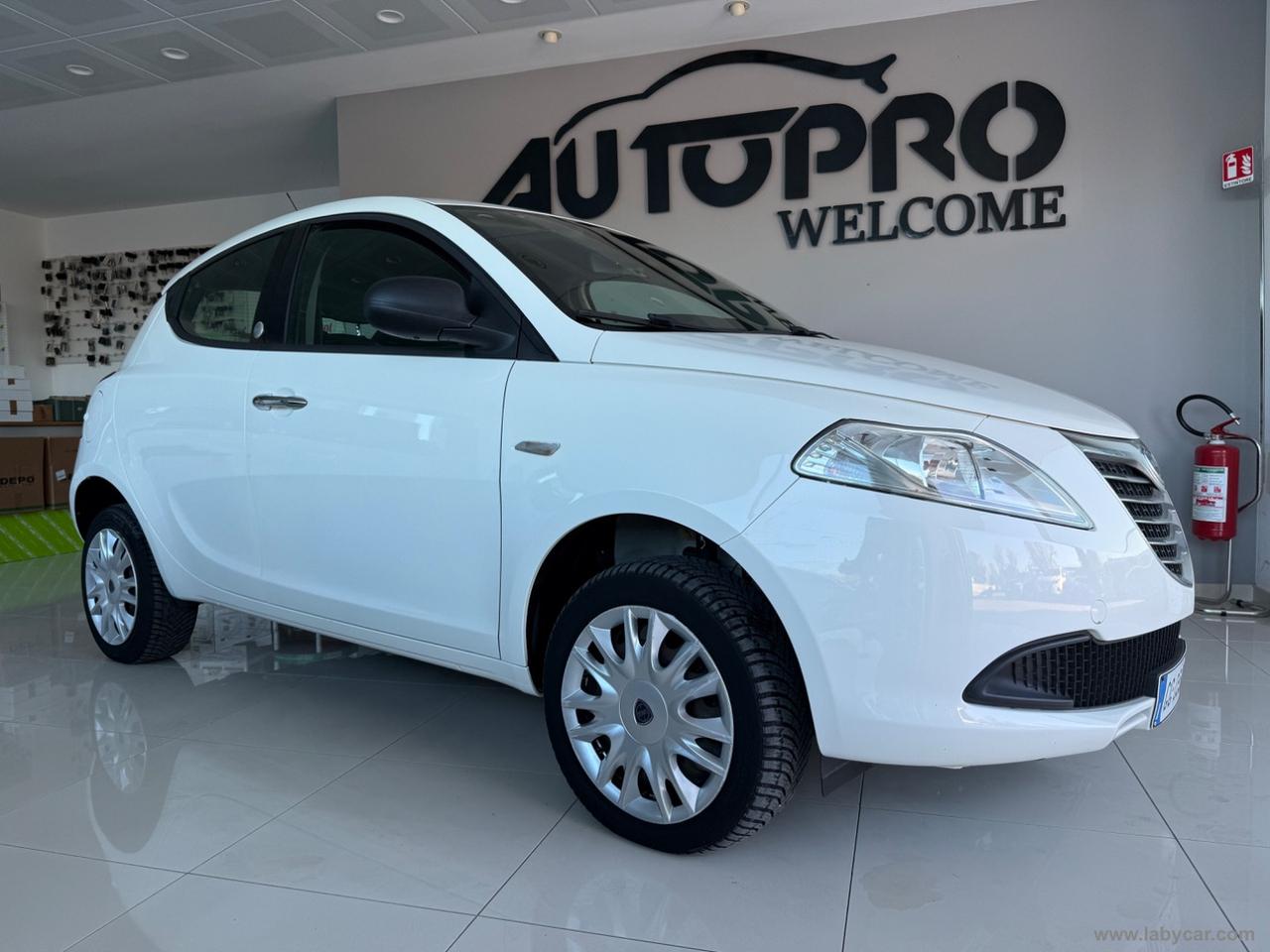 LANCIA Ypsilon 0.9 T.Air 85CV 5p. Met.Ec. Gold
