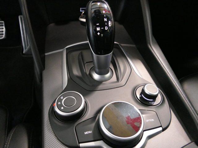 ALFA ROMEO Giulia 2.2 Turbodiesel 210 CV AT8 AWD Q4 Veloce