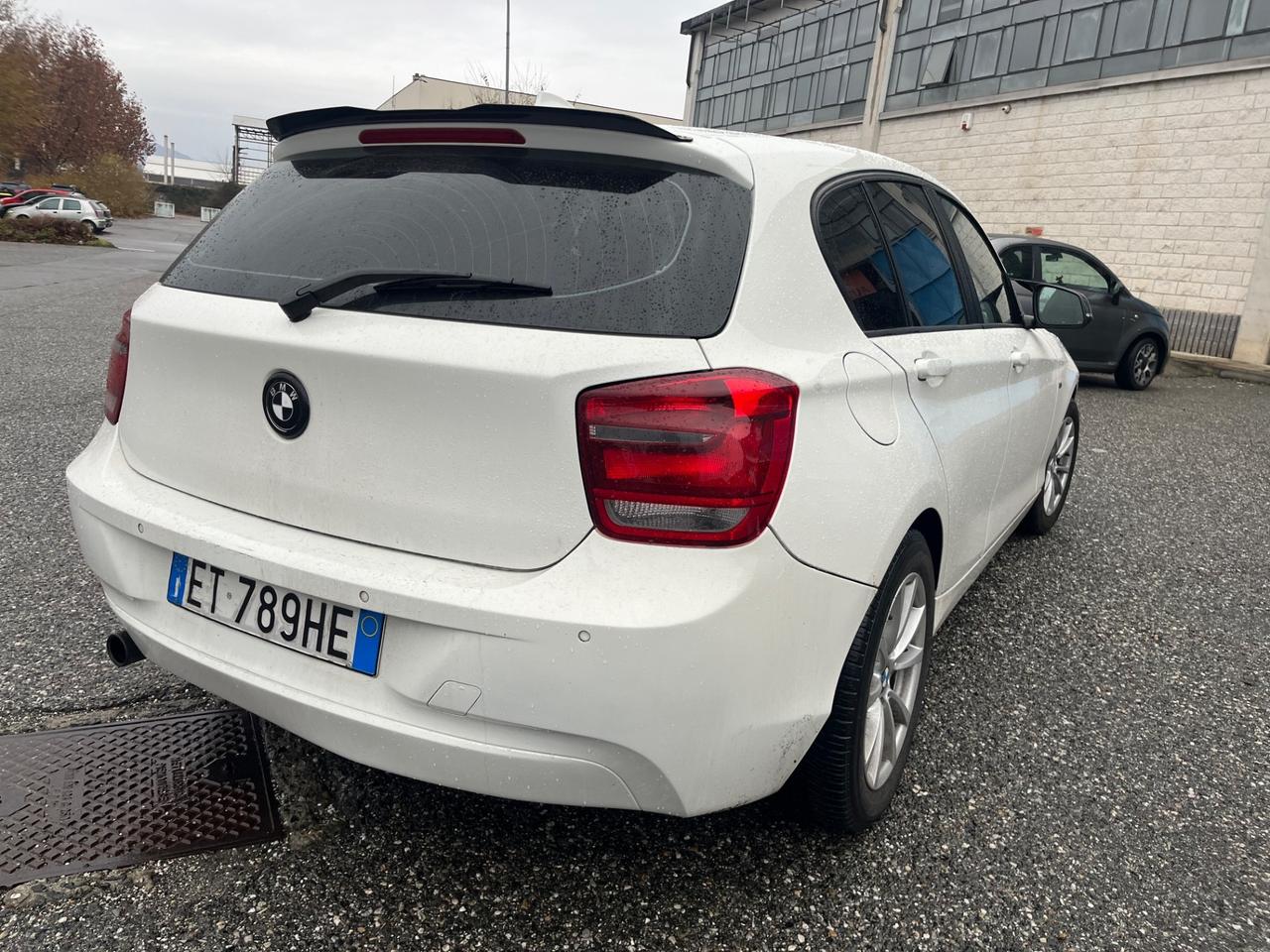 Bmw 120 120d 5p. Urban
