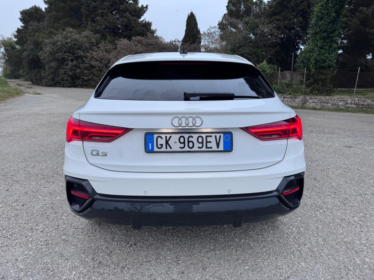 Audi Q3 SPB 35 TDI S tronic Business Plus