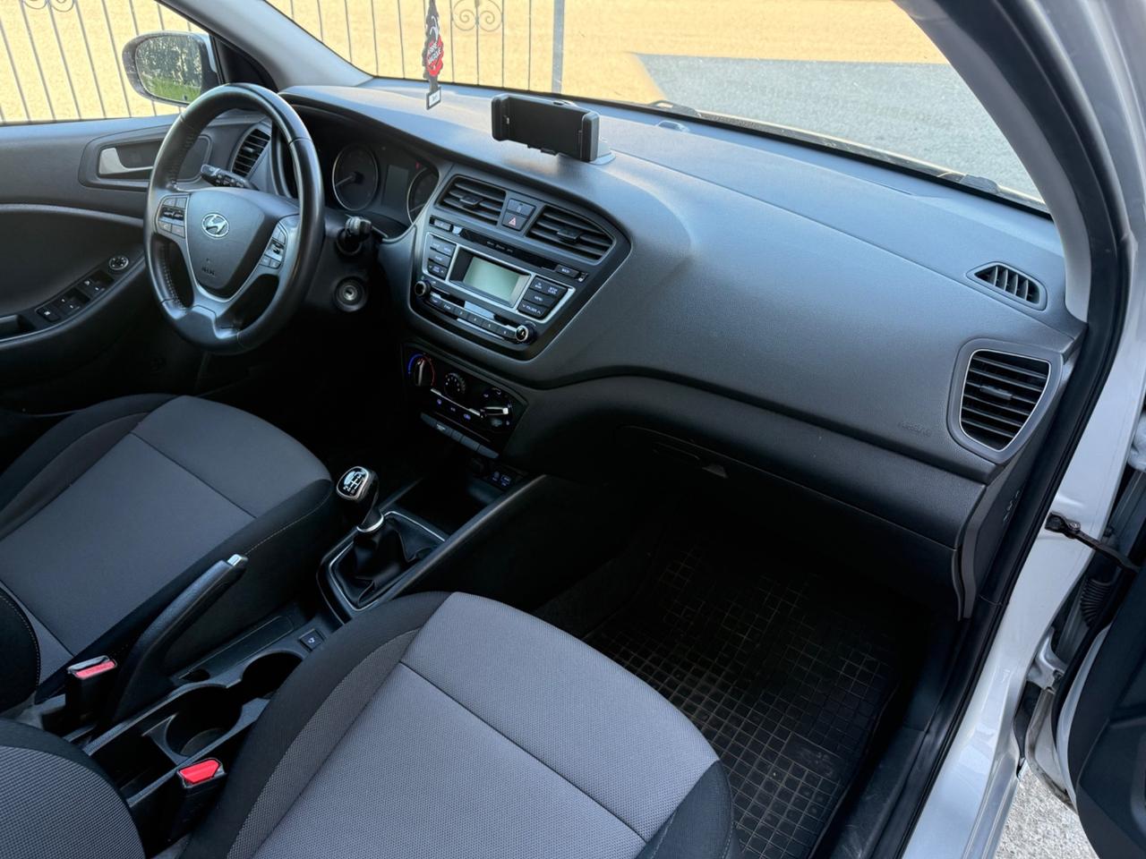 HYUNDAI I20 1.1 DIESEL POCHI KM 2019 EURO 6B