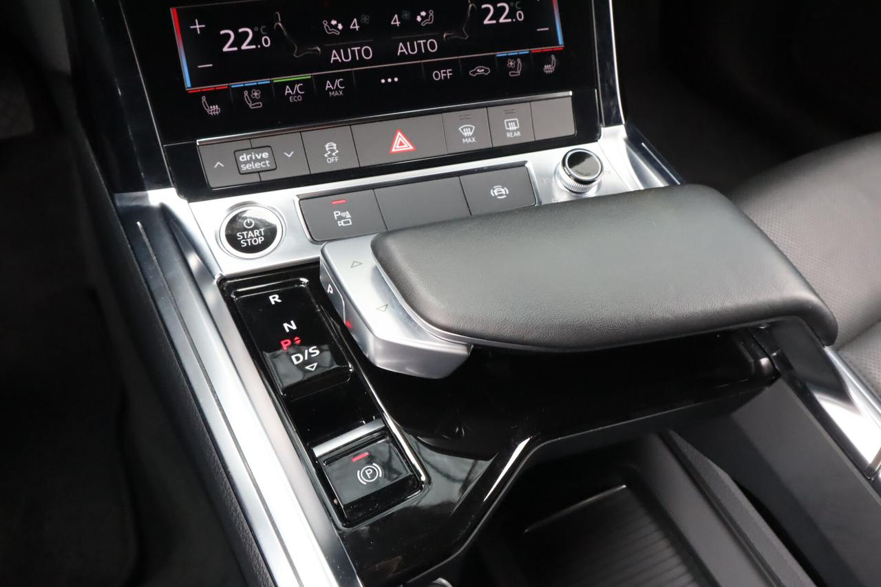 Audi e-tron 55 Quattro 408CV MATRIX HEAD-UP BANG&OLUFSEN MEMORY 360° 21"