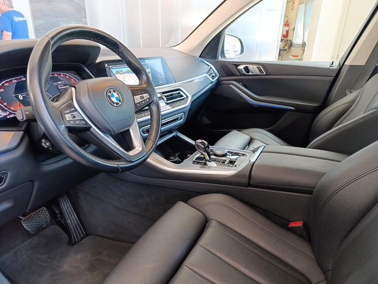 BMW X5 xdrive40d mhev 48V Business auto