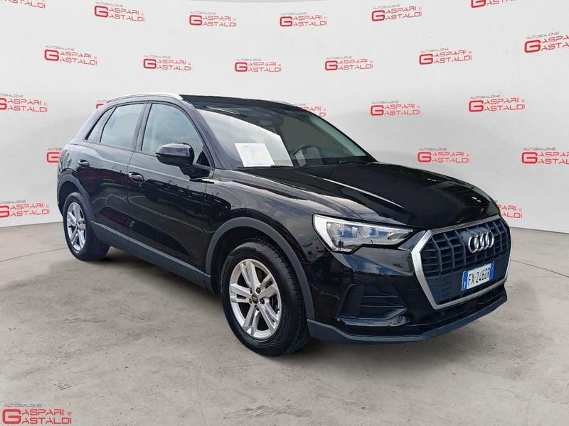 Audi Q3 35 TDI S tronic Business