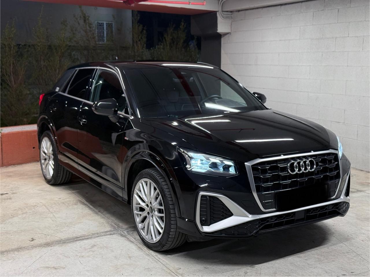 Audi Q2 35 TDI S tronic line Edition