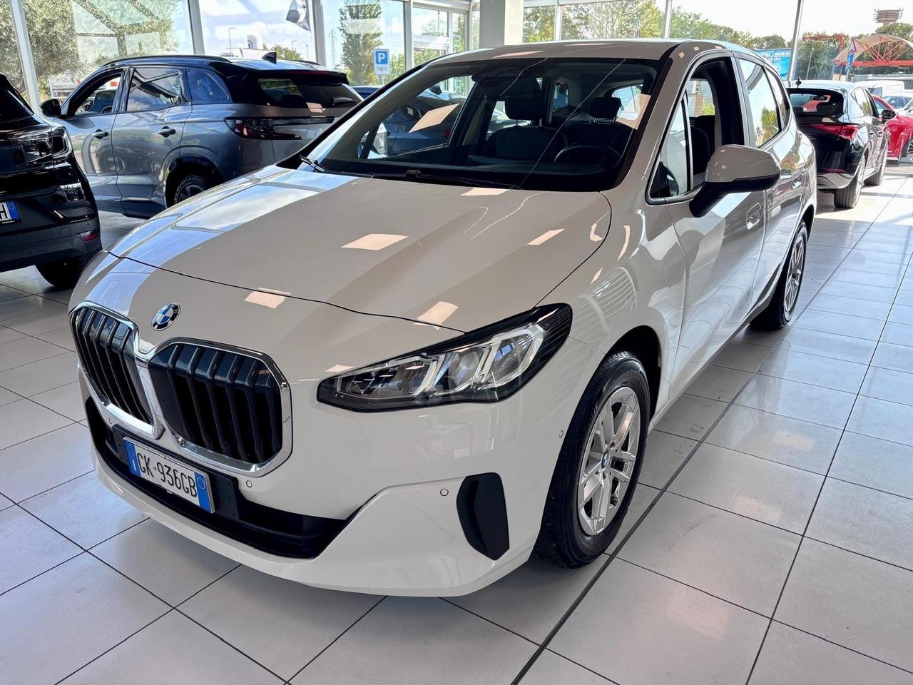 Bmw 2er Active Tourer 218d auto