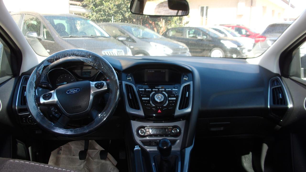 Ford Focus 1.6 120 CV GPL SW Titanium