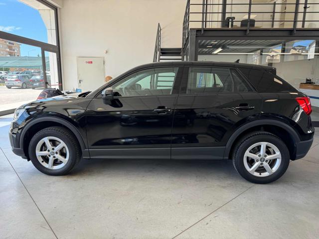 AUDI Q2 30 TDI Business