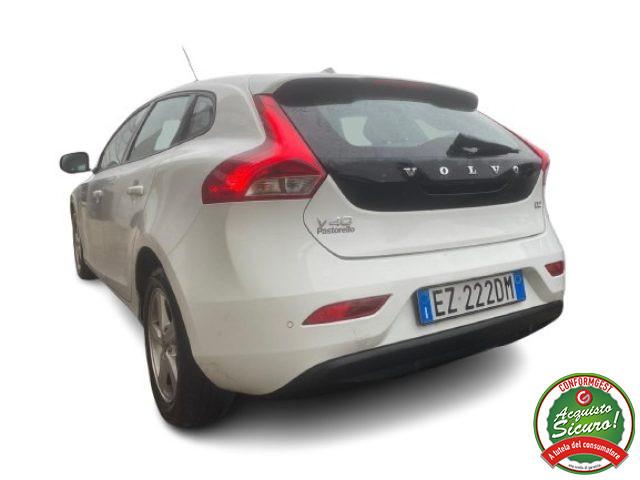 VOLVO V40 D2 1.6 Kinetic