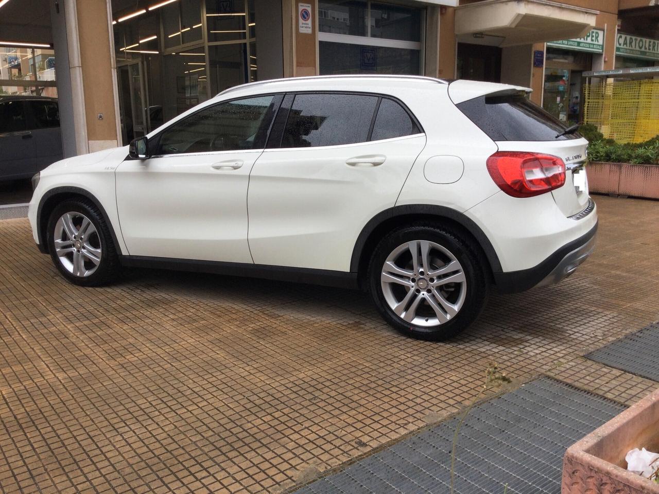 Mercedes-benz GLA 180 d Automatic Premium