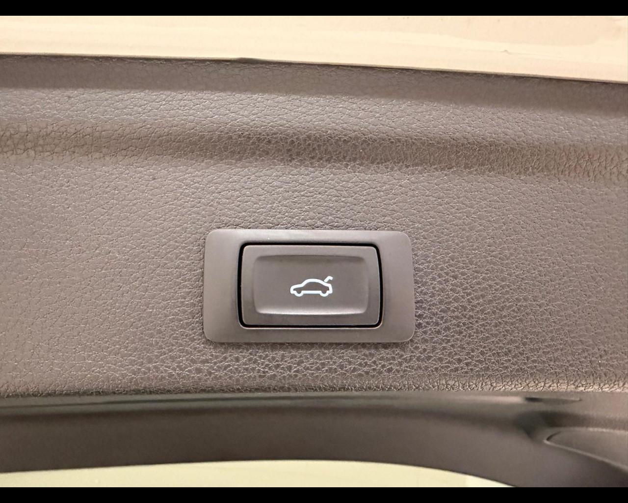 AUDI Q3 2ª serie - Q3 SPB 45 TFSI e S tronic S line edition