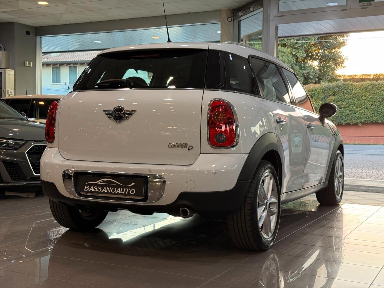 Mini Cooper D Countryman 2.0 CAMBIO AUTOMATICO 126.000 KM!!
