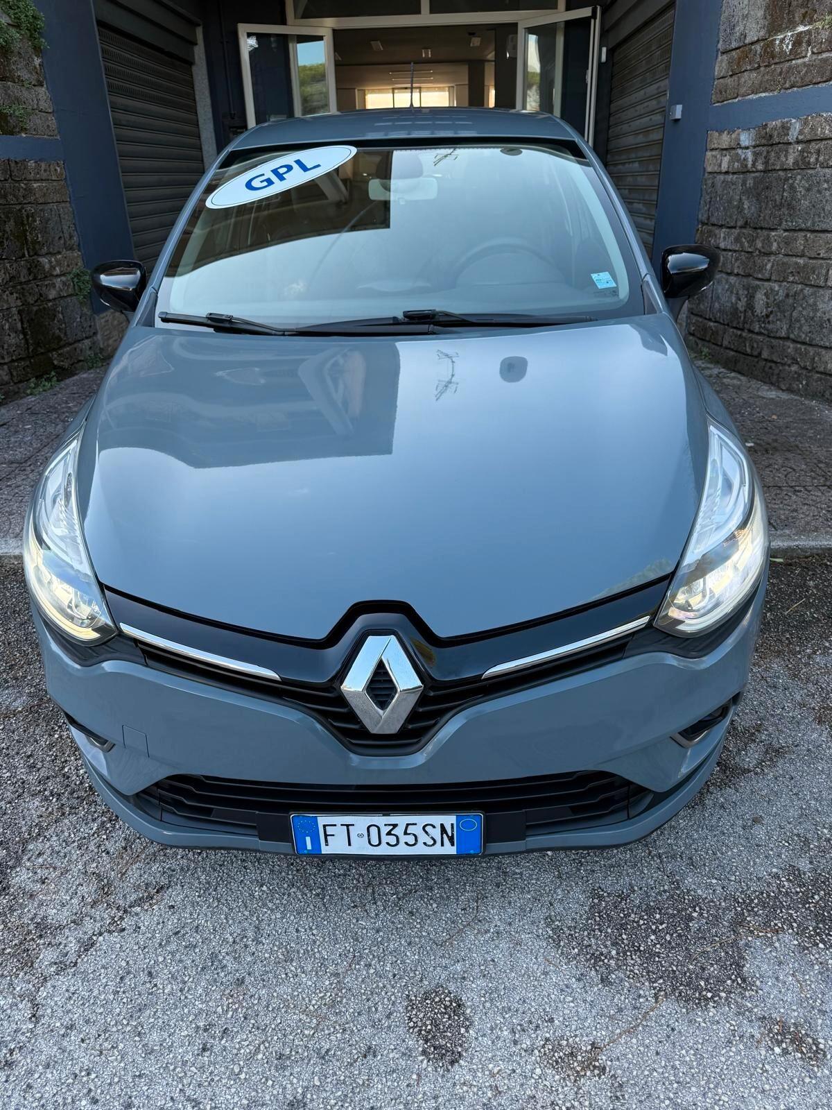 Renault Clio TCe 12V 90 CV GPL 5 porte Moschino Zen